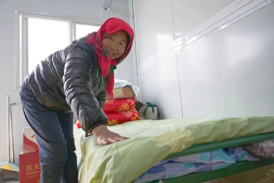 中国五矿援建的青海抗震救灾安置点板房暖心交付(图3)