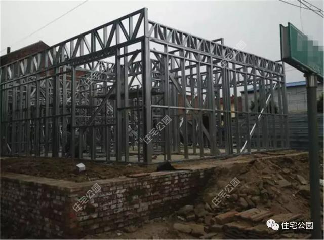 kaiyun入口：河北李先生24万轻钢别墅包工包料1300一平比砖混更适合农村？(图2)