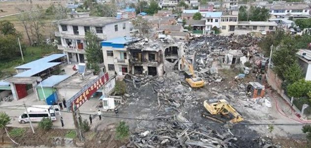安徽淮南一栋4层楼房失火造成9人遇难！逃生工人称房屋内部是用木板隔开的！