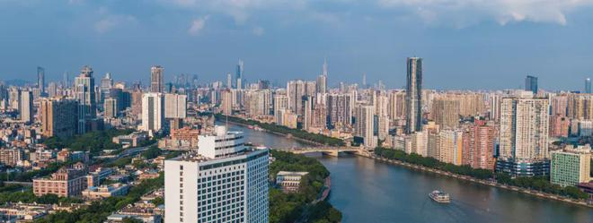 板房“限流”！今天连港澳客都涌入这个售楼部(图2)