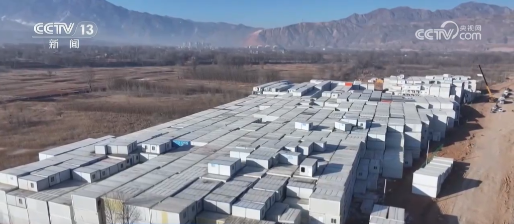 kaiyun网站：每一份努力都是想让受灾群众住得暖吃得饱(图3)