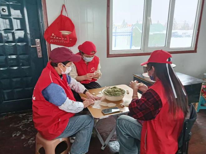温暖你的心共度除夕夜第七年：感谢有你守护根河(图2)