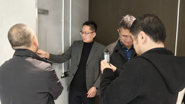 辽装协刘兴贵会长应邀出席北新建材和能人居科技集团的行业研讨活动(图13)