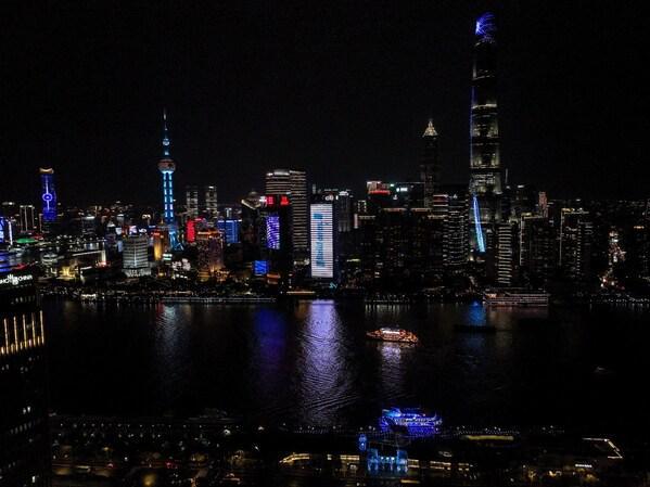 kaiyun：可耐福登陆上海外滩花旗巨幕以卓越表现诠释BuildOnUs品牌宣言(图2)