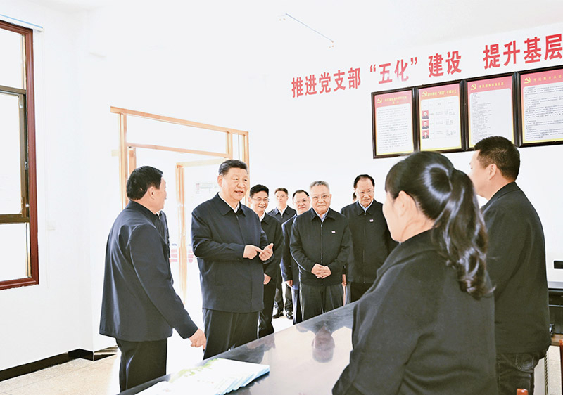 kaiyun：锲而不舍落实中央八项规定精神以优良党风引领社风民风(图1)