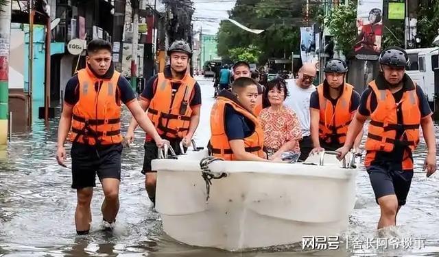 中方援助菲灾民钱没白出也没白忙菲媒表态：黄岩岛主权属华(图5)