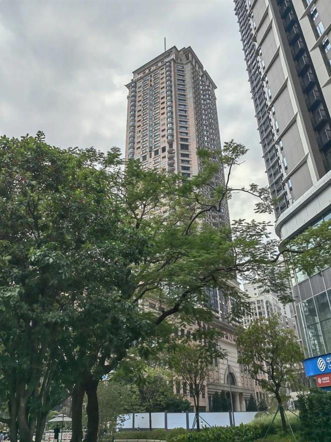 直击深圳多区高层建筑消防细节！记者走访多处接报即改(图6)