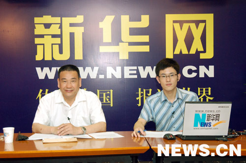 考试中心主任戴家干做客新华网谈灾区高考备考情况